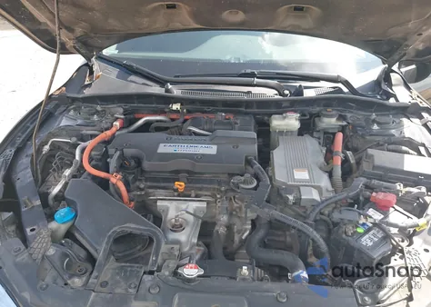 2017 Honda Accord Hybrid z USA, uszkodzony, nr VIN JHMCR6F38HC015992